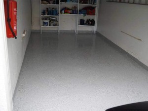 Steinteppich-Garageboden von